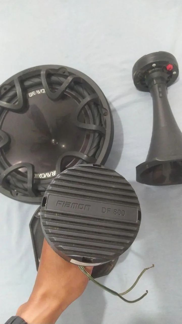 Subwoofer Bravox 12 e duas cornetas - Foto 2