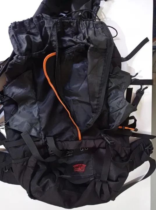 Mochila cargueira trilhas e rumos 65 litros - Foto 6