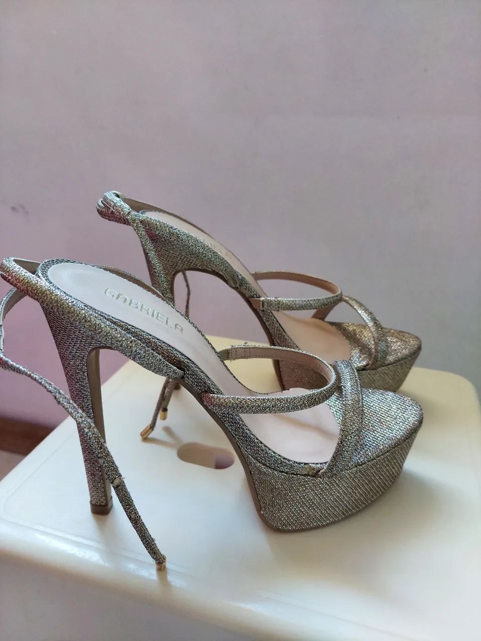 Golden Sandal, Half-Platform, with Stiletto Heel, Size 37. - BRAND NEW
132