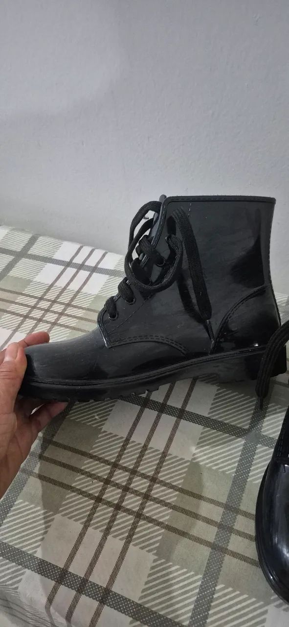 Bota Preta - Foto 3