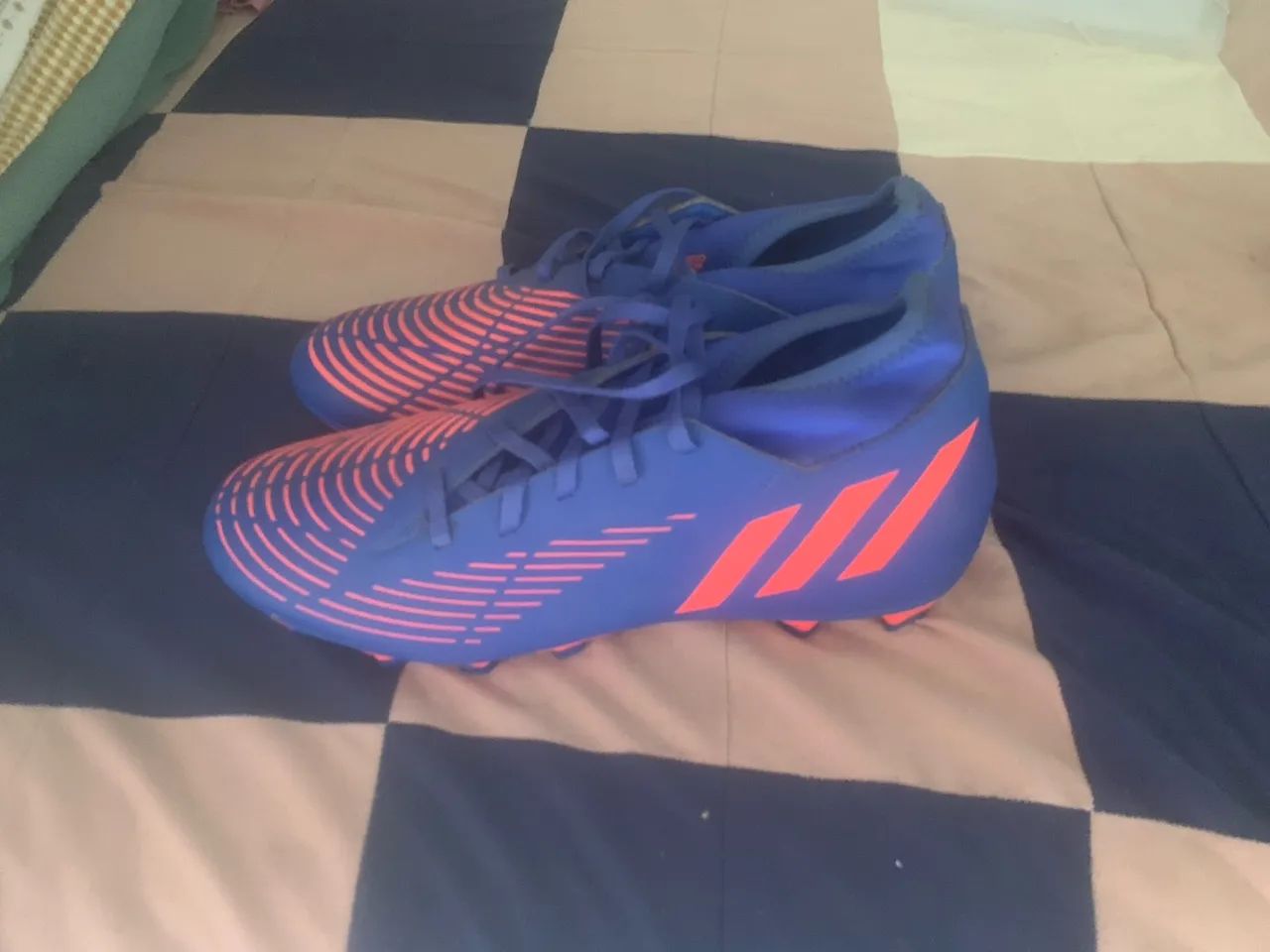 Chuteiras adidas predator por 230