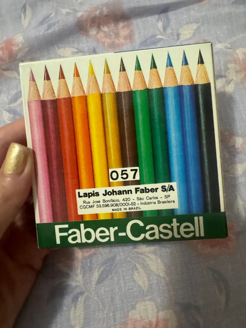 Caixinha rara e antiga de mini lápis de cores da Faber Castell - Foto 3