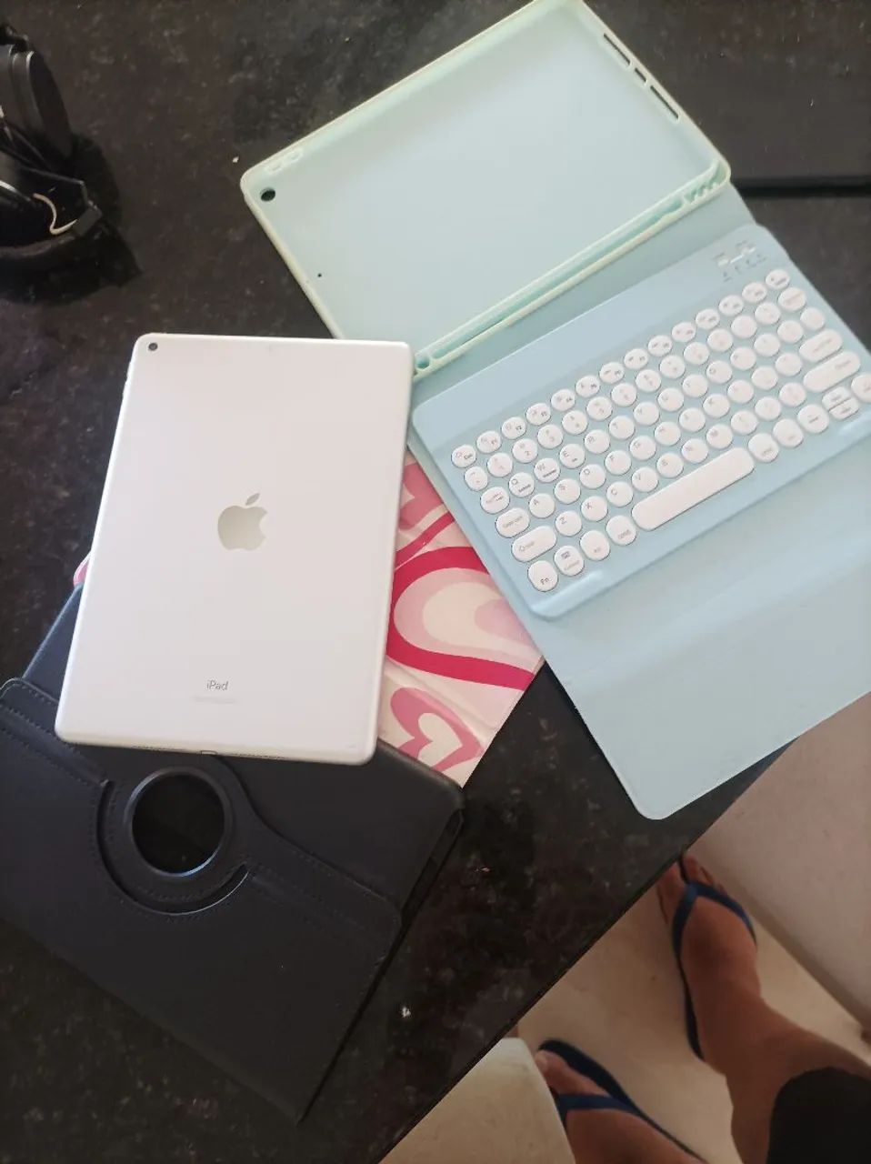 iPad 9th com teclado, 3 capas + caneta