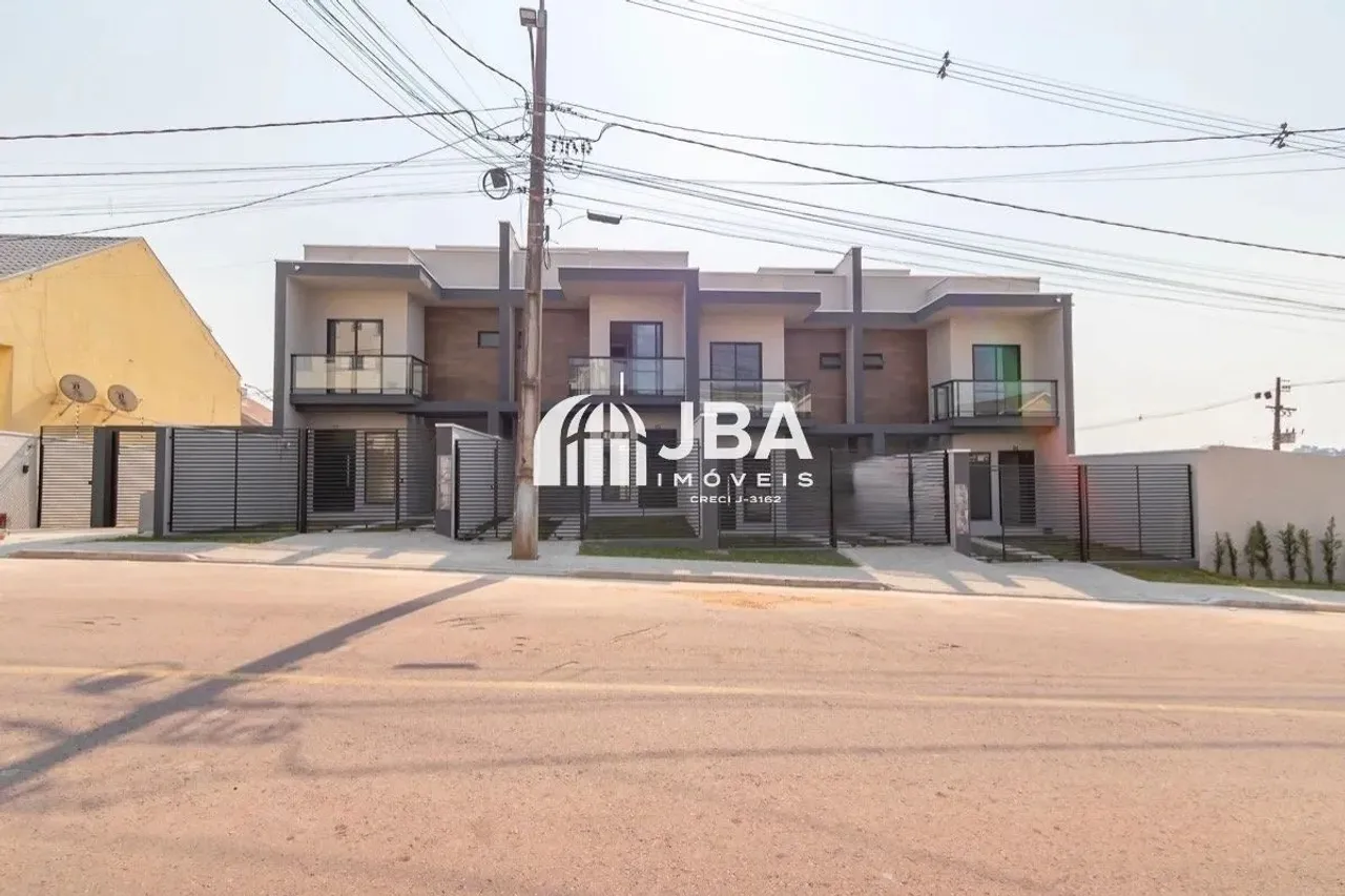 SOBRADOS COM 3 QUARTOS NO BAIRRO PINHEIRINHO