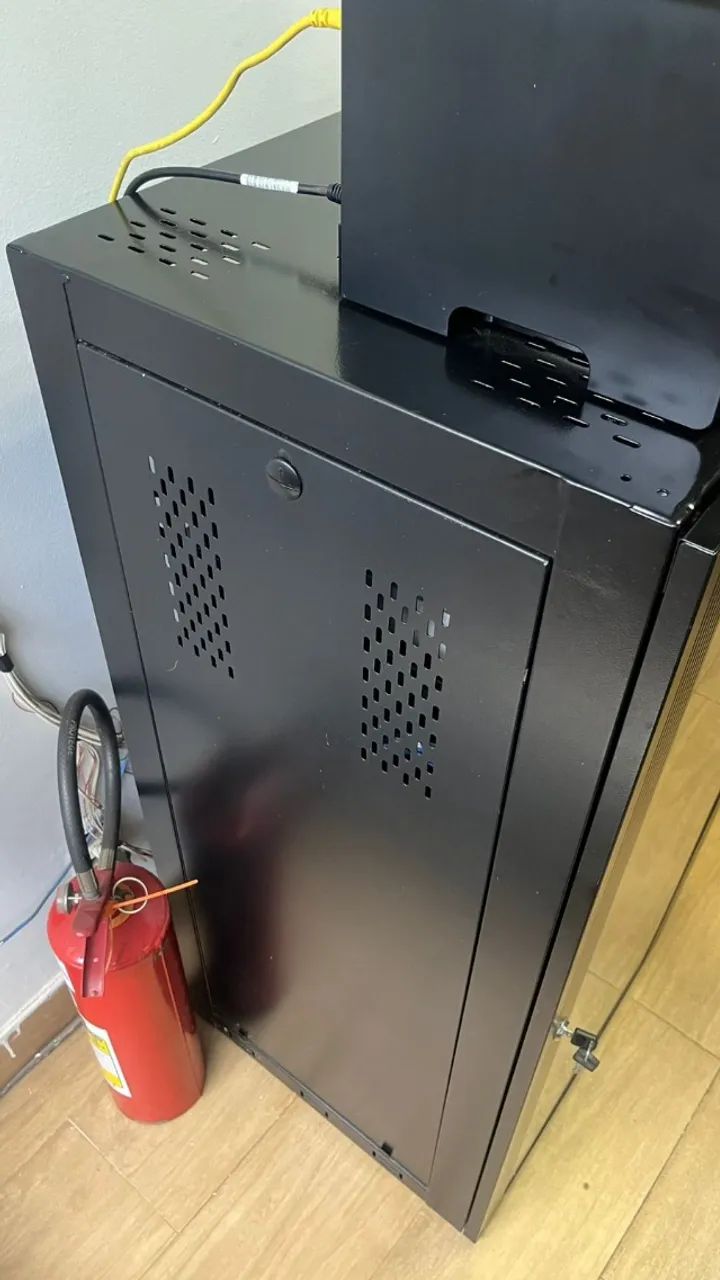 Legrand Gabinete Rack Fechado para Servidor + Switch - Foto 3