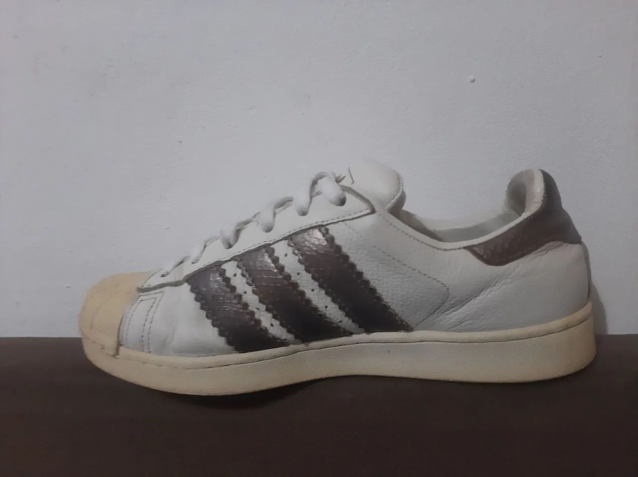 Tênis Adidas Superstar Número 38(Primeira Linha) - Foto 2