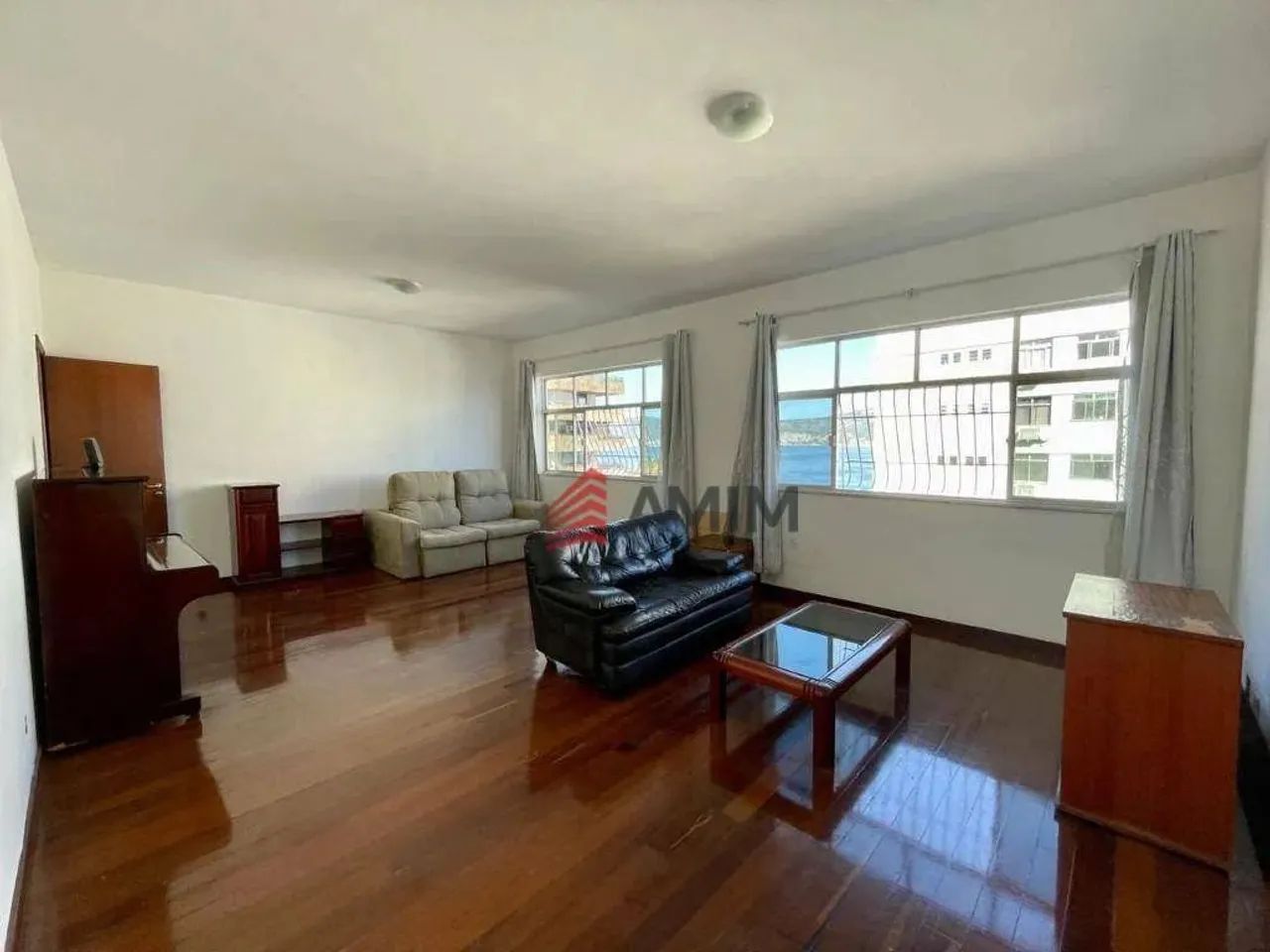 Apartamento de 3 Quartos (1 suíte) à Venda, 145 m²- Boa Viagem - Niterói/RJ