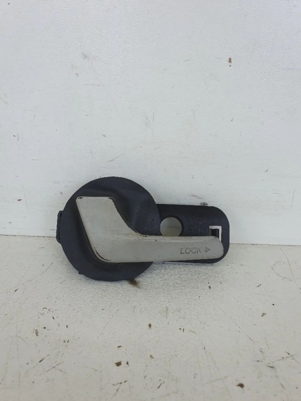 Maçaneta Interna Dianteiro Esquerdo Fiat Strada 2008 Branco Dianteira - Foto 3