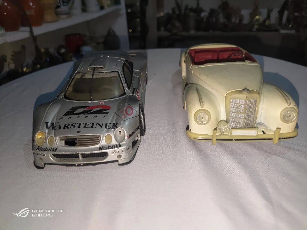 Carrinho de ferro Mercedes rara duas unidades para decoração restauração