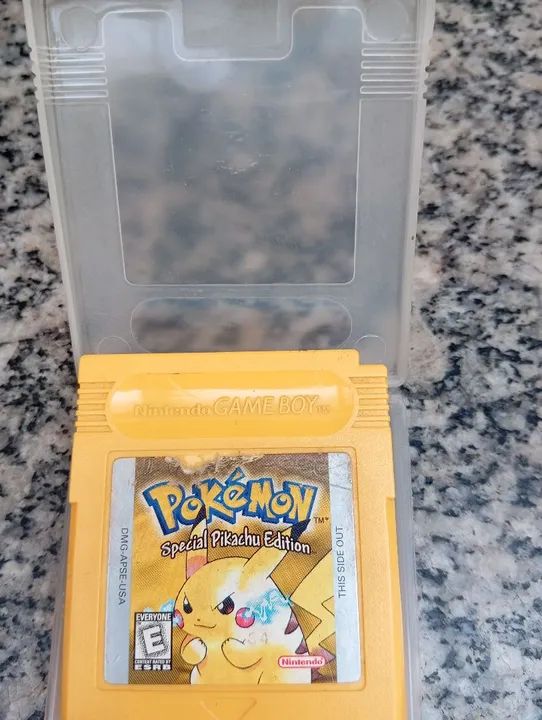 Pokémon Yellow original game boy!!!