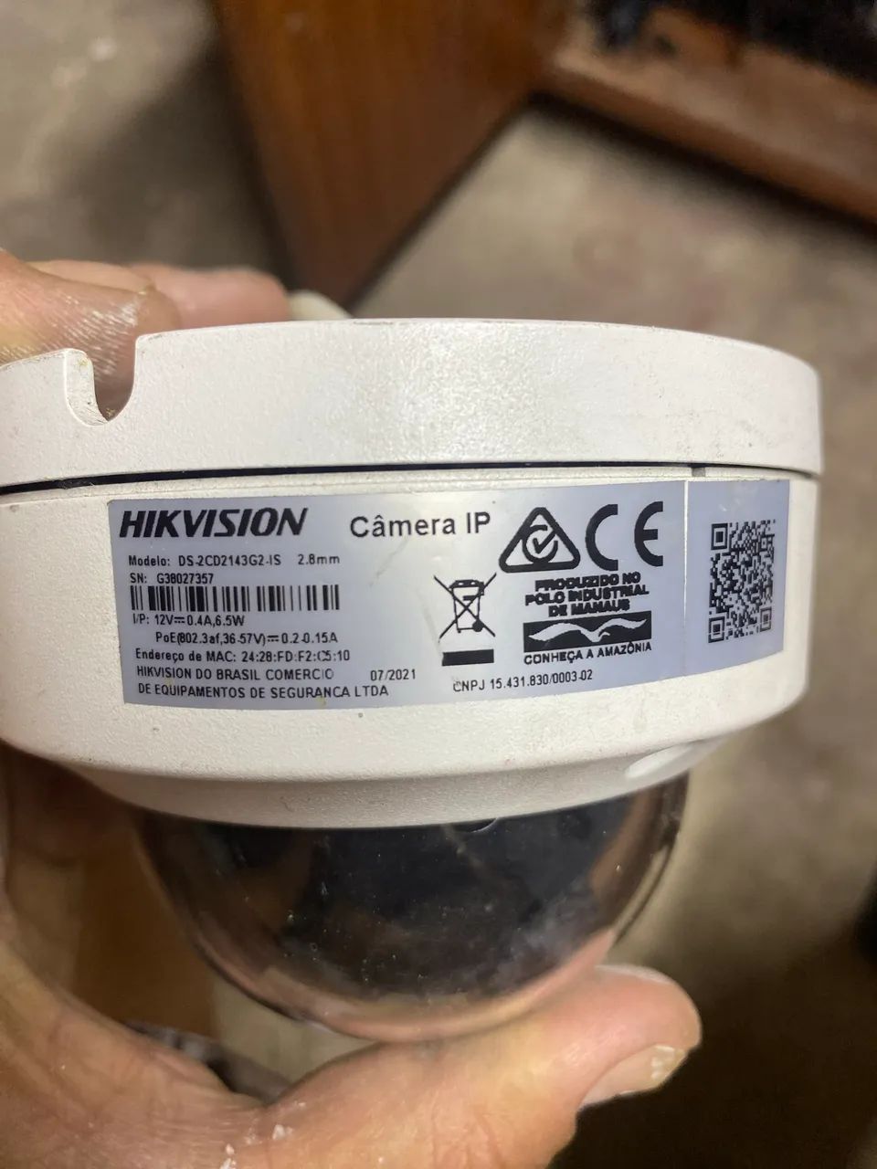 Câmera Hikivision Ds-2cd2143g2-IS com detecção de face e saída para alarmes