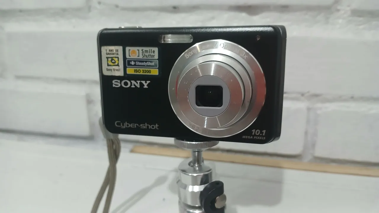 Câmera Digital Sony Cyber-shot DSC W320