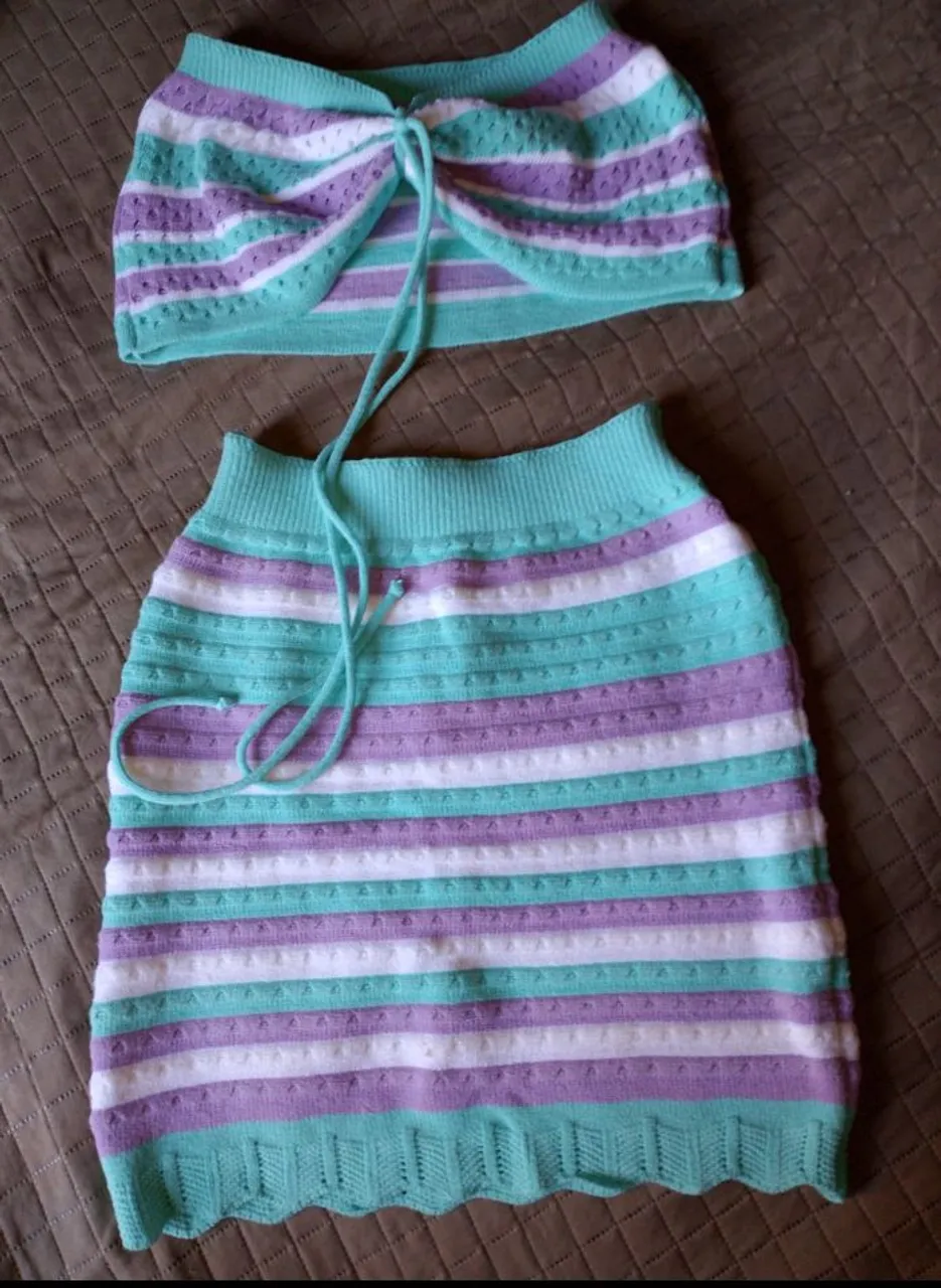 Conjunto Saia e Top Tricot Listrados Colorido