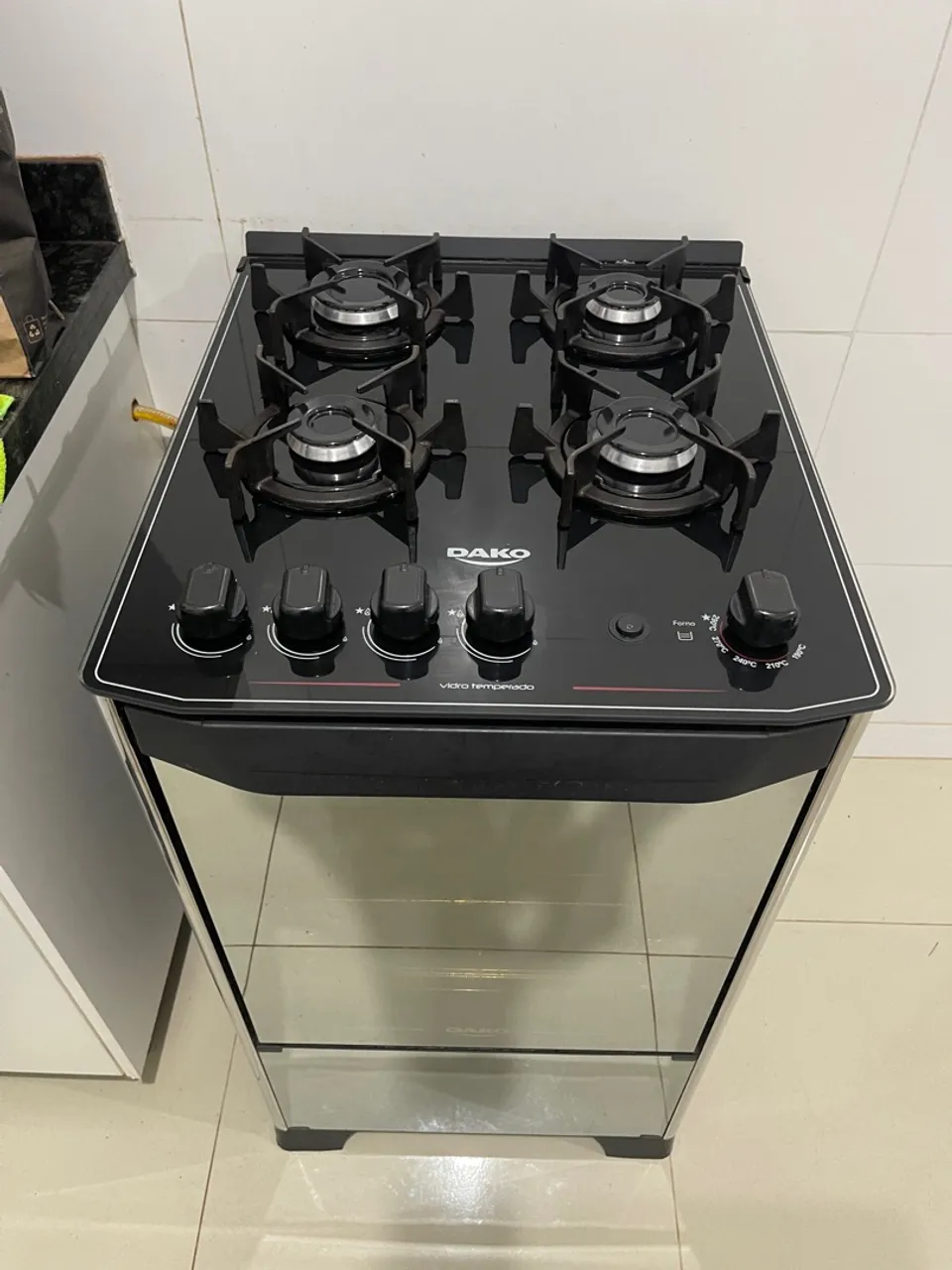 Fogão 4 bocas com forno - Design moderno