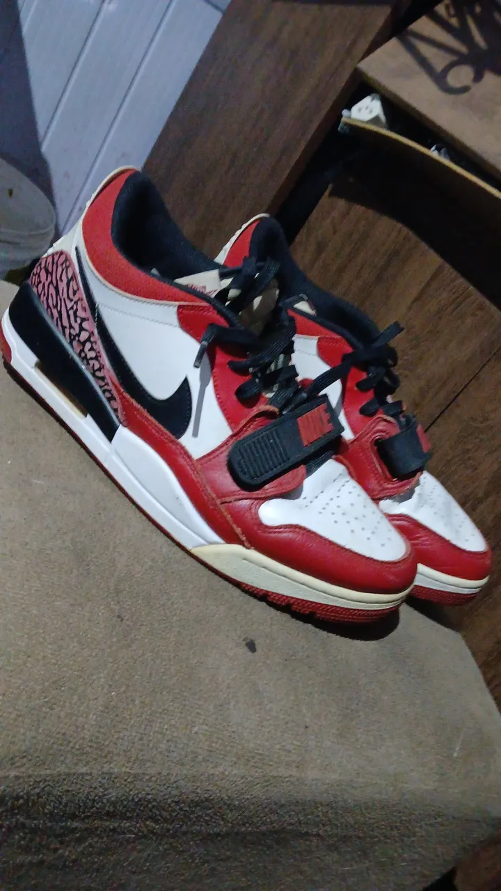Tênis Nike Air Jordan Legacy 312