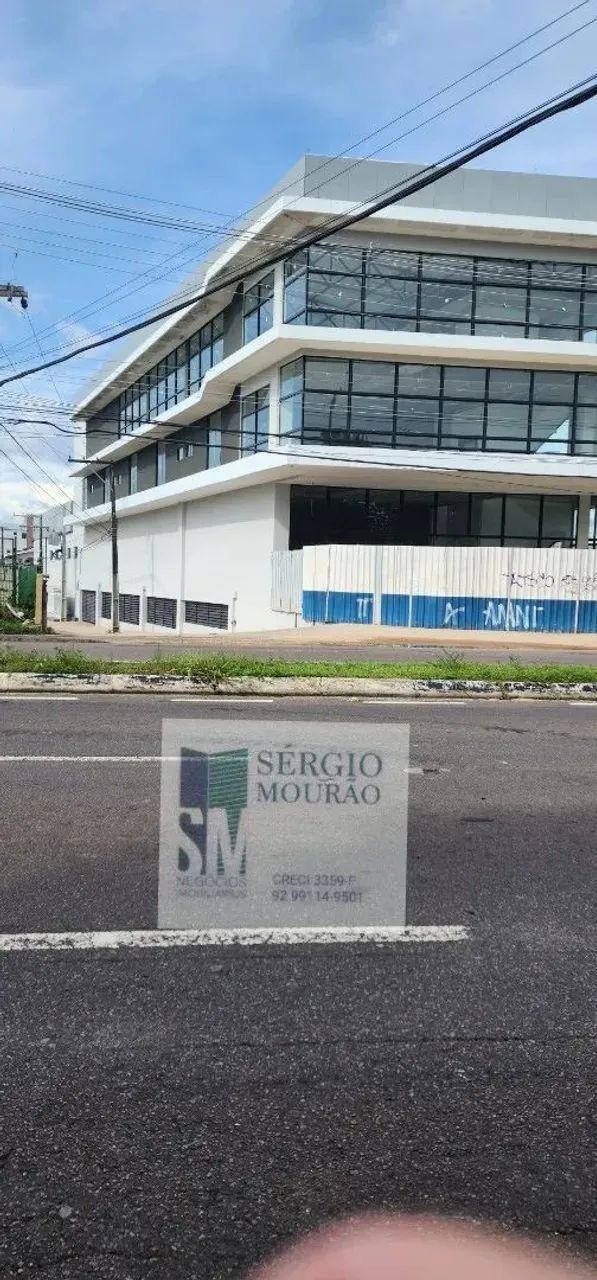 Vendo/Alugo Prédio Comercial. 3.915m2 em 3 Pavimentos. Elevador, 80 Vagas. AVCB. Ponta Neg - Foto 2