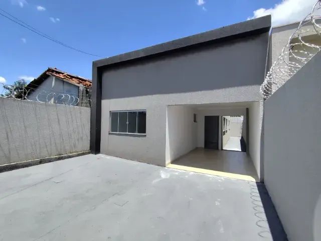 Casa a venda com 3 quartos em Capim macio FAG3