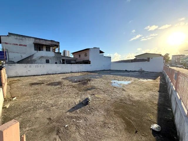 Oportunidade! Vendo Terreno de Esquina com 300m² no Centro de Vila Velha - R$ 2.100.000,00