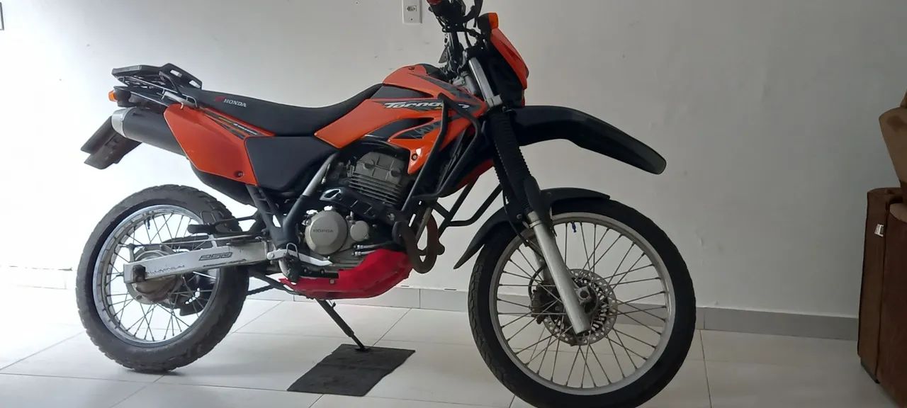 Tornado 250