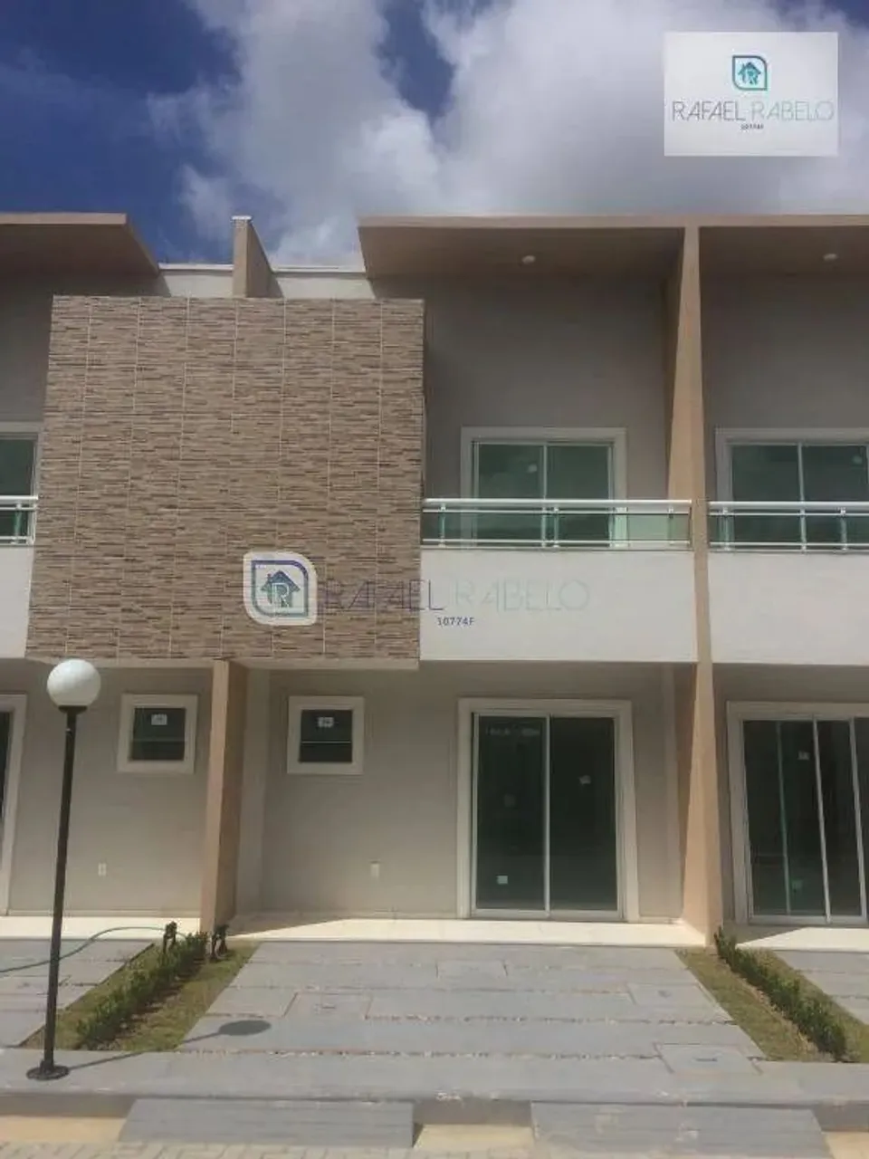 Casa com 02 quartos no condomínio Ville Vert à venda em Eusébio.
