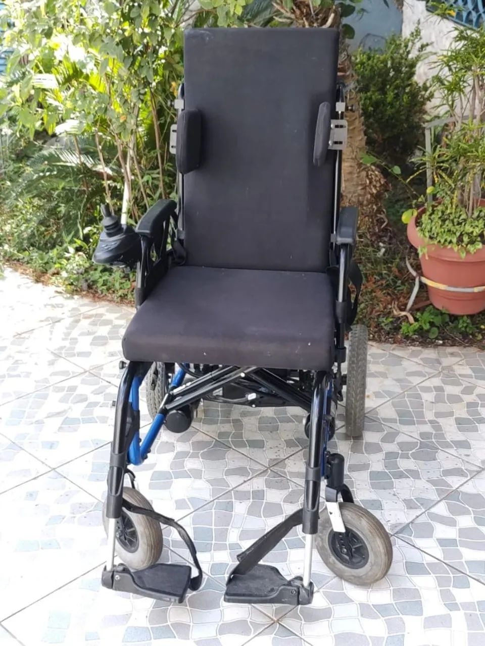 Cadeira de rodas motorizada Ortobras