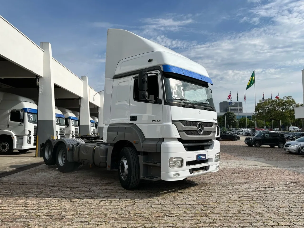 Mercedes-benz Axor 2021- Pronta entrega- único dono