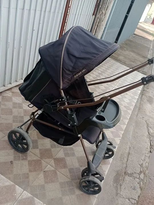 Carrinho de bebê Galzerano preto 