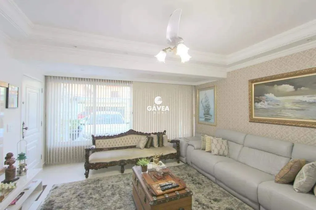 Sobrado à venda no bairro do Boqueirão, em Santos - SP com 300m².