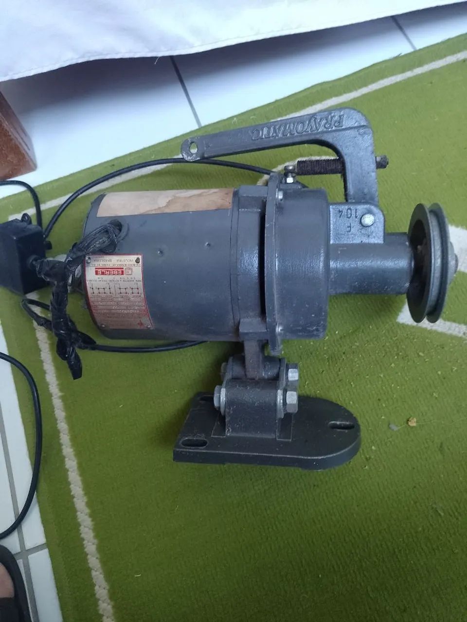 Motor de Máquina de Costura Industrial