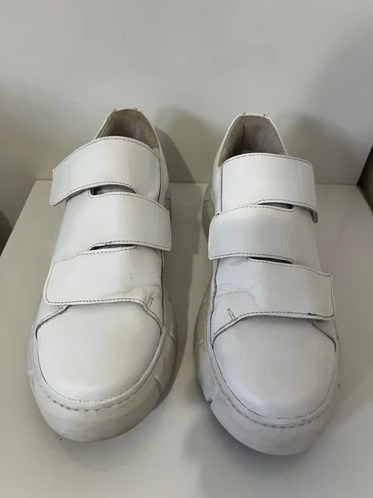 Sapatênis Branco com velcro N38 - Foto 3