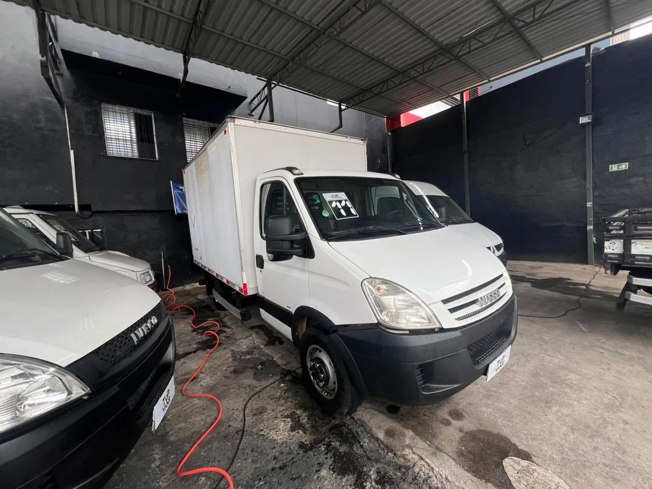 Iveco Daily 35s14 2011 novíssima 