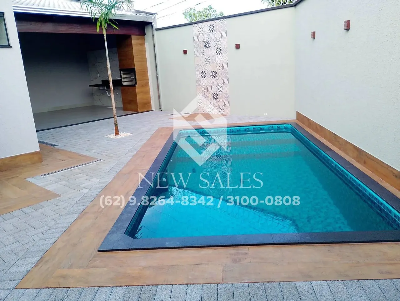 Casa com 3 Quartos sendo 1 Suíte - Piscina - Setor Brisas da Mata