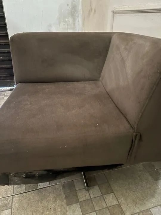 Poltrona em Suede Marrom tam 80X80