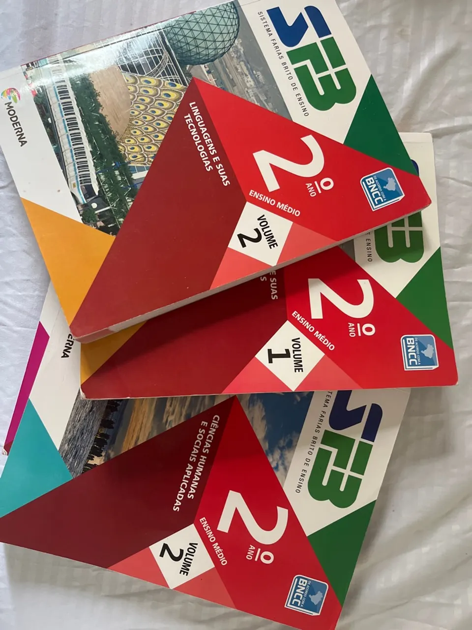 Livros didáticos 2° ano Ensino Médio