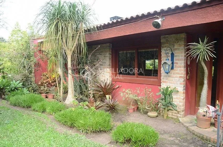 Sitio com 3 dormitórios no bairro lageado.
