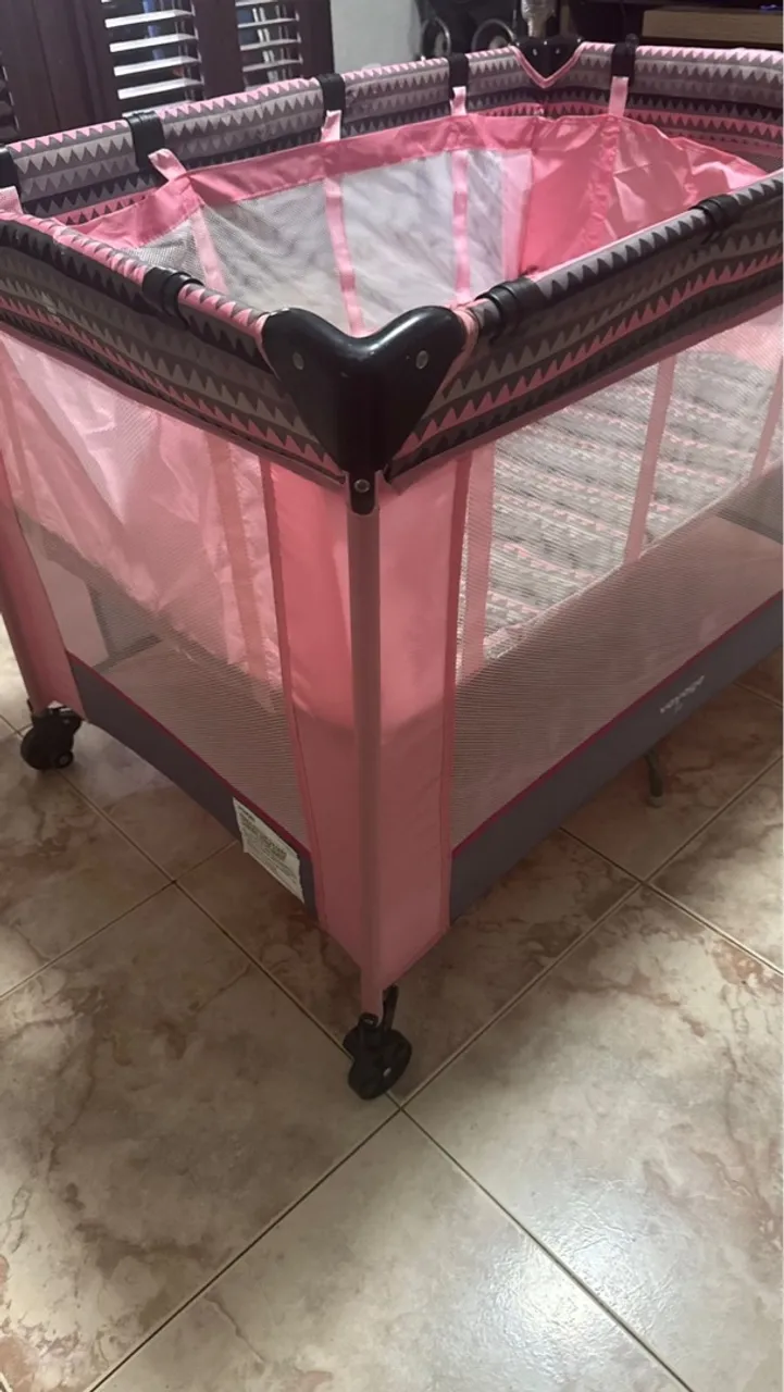 Vende berço portátil