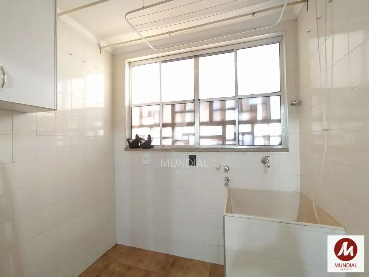 Apartamento (tipo - padrao) 2 dormitórios, cozinha planejada, em condomínio fechado - Foto 7