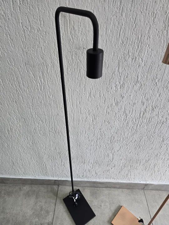 Luminárias de Piso Pipe - Foto 4