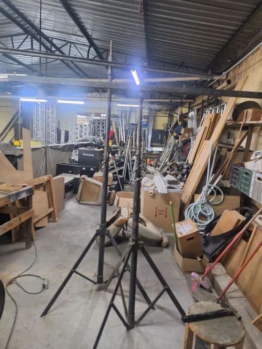 Tripé para iluminação 