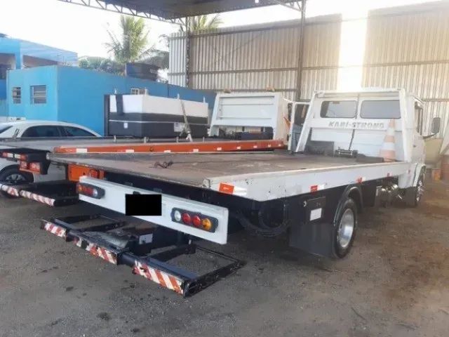 Mercedes-Benz 710 2012 Plataforma - Foto 5