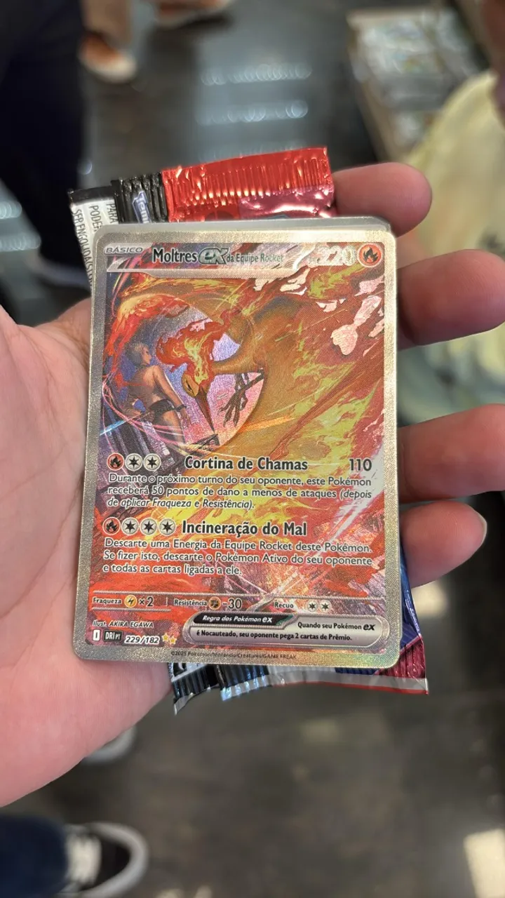 Carta Pokémon Moltres ex da Equipe Rocket