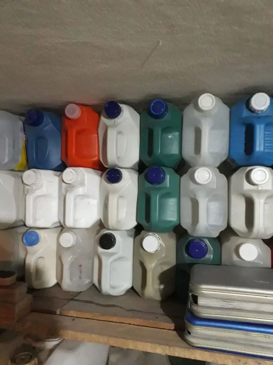 Galões de 5 litros reutilizados  - Foto 3