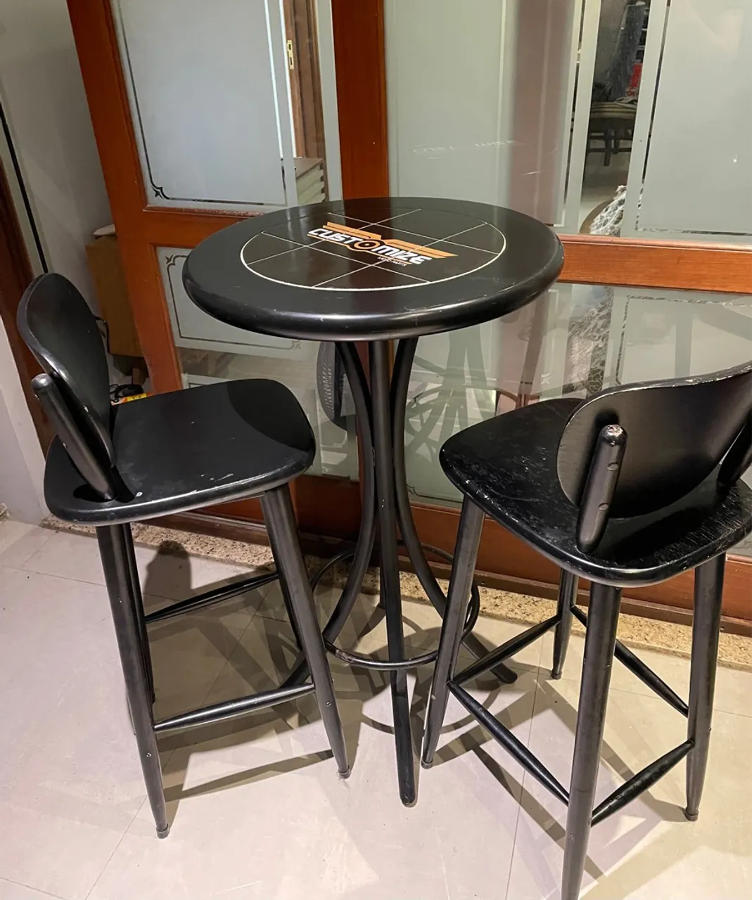 Mesa bistrô e 03 cadeiras