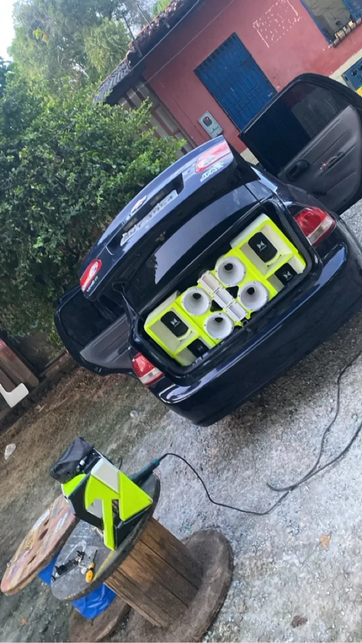 Som automotivo