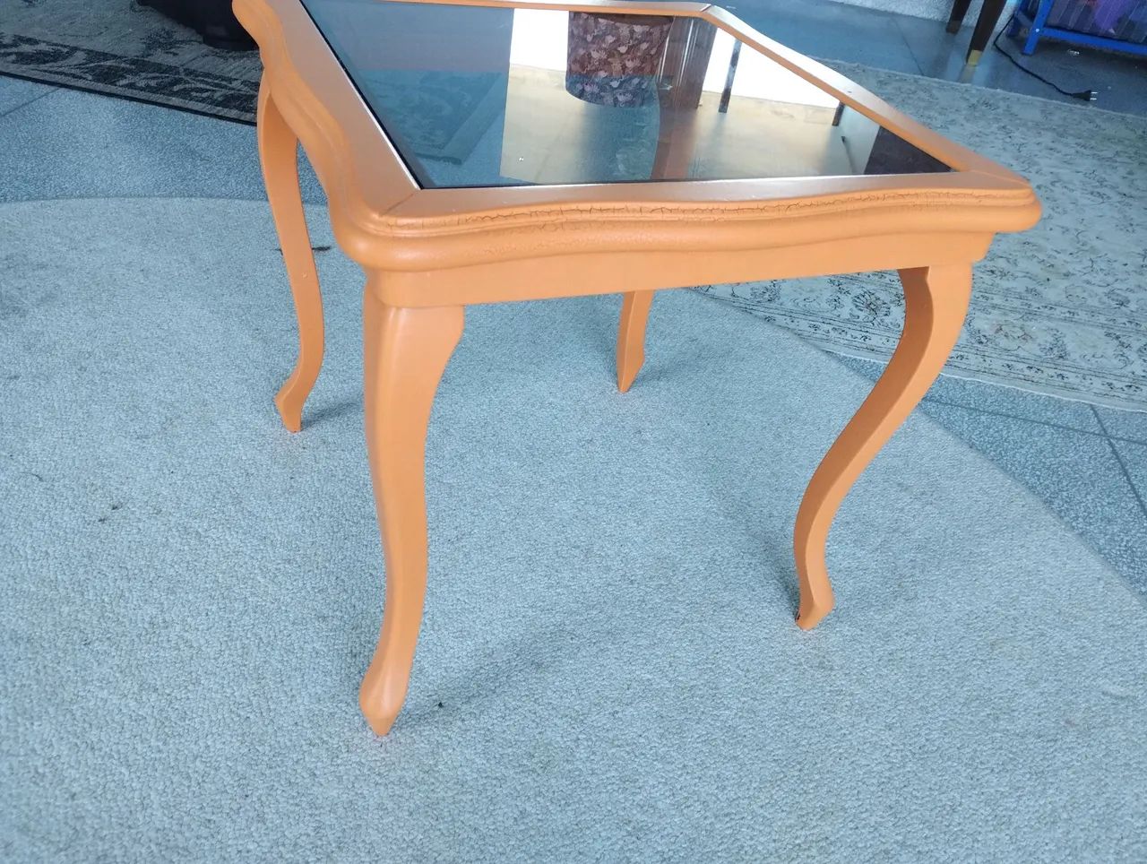 Corner Table64739707604225122