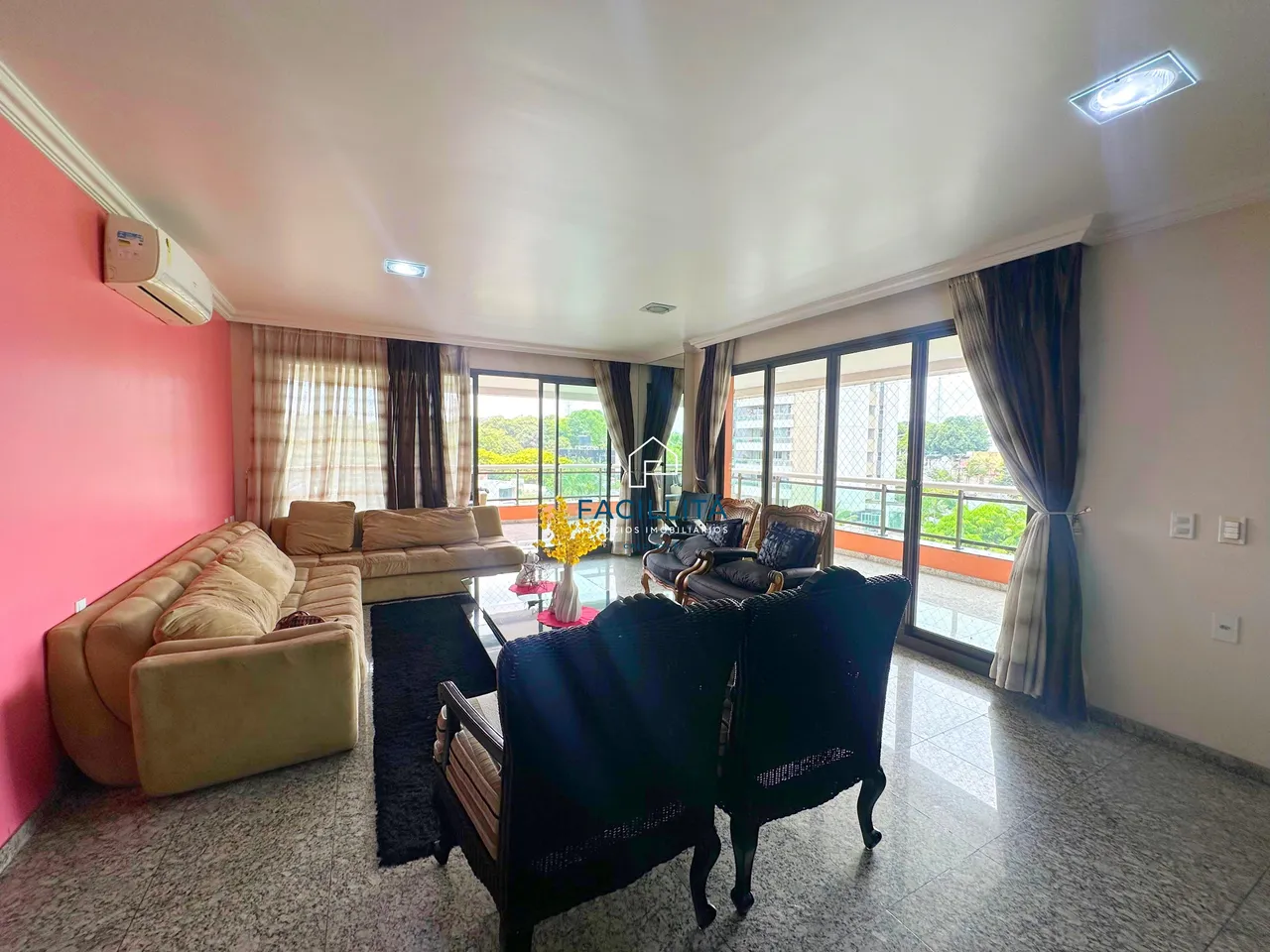 Condomínio Palácio Adrianópolis Apartamento à venda na Morada do Sol-Manaus/AM