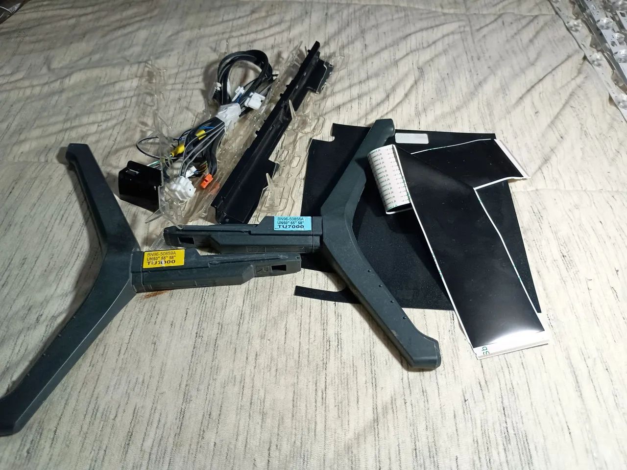 Peças para TV Samsung TU7000