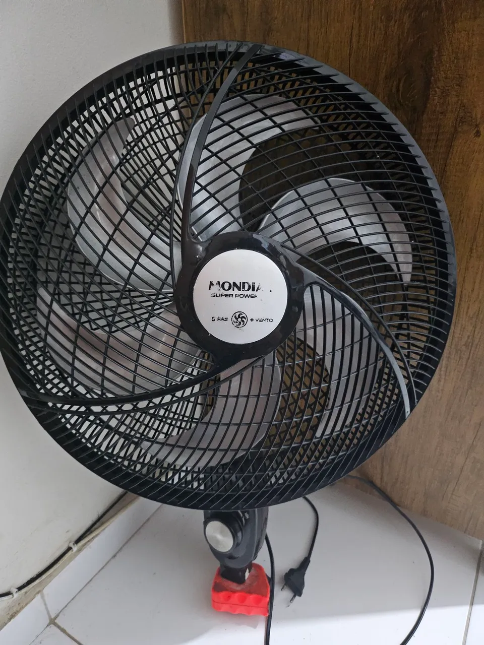 Ventilador Mondial com defeito