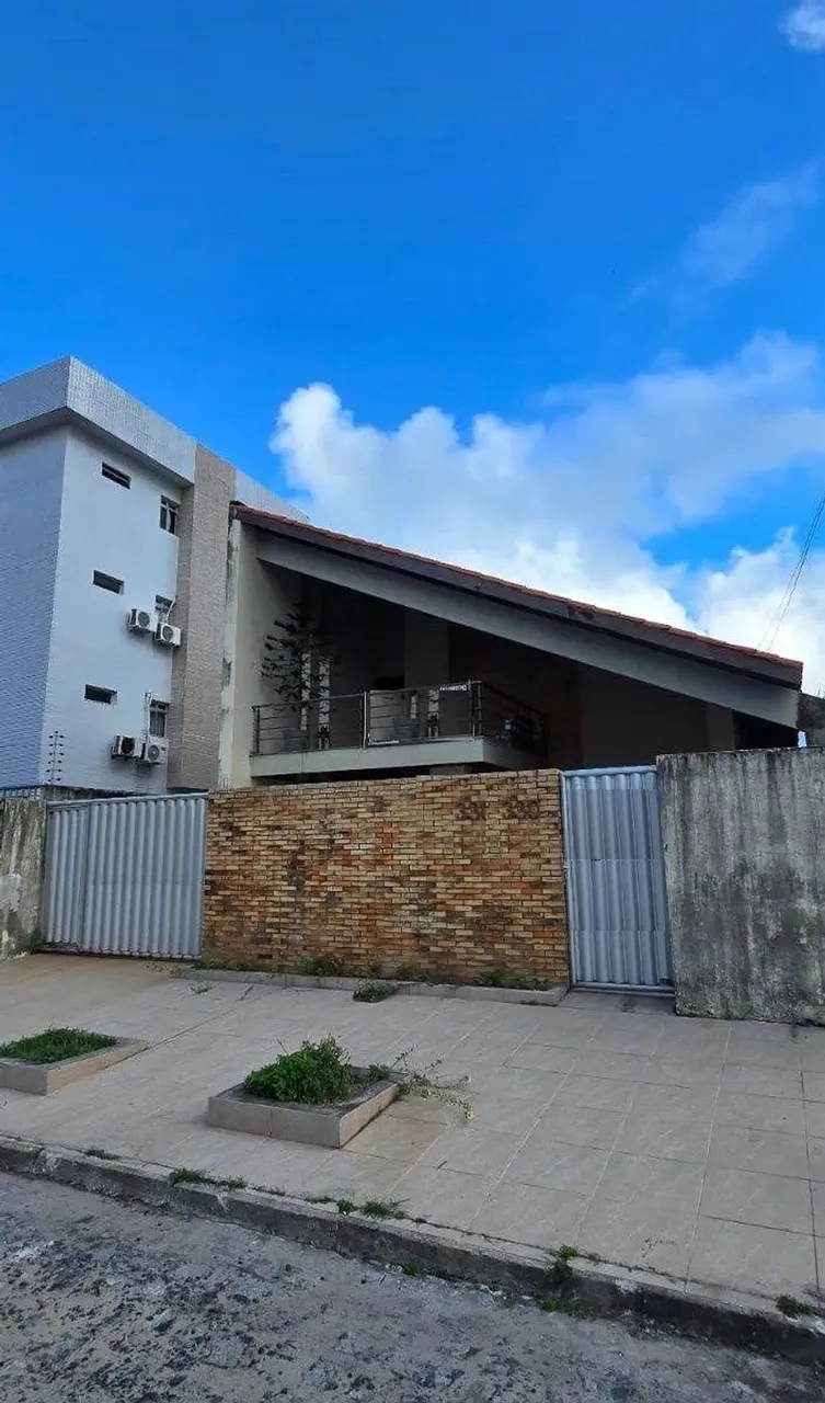 Casa a venda no Bessa com 300m² - CA2853
