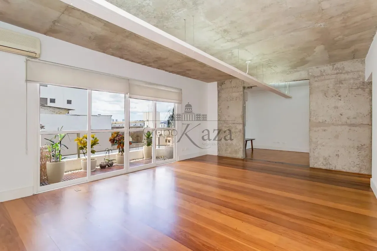 Apartamento - Alto de Pinheiros - 4 Dormitórios - 155m²